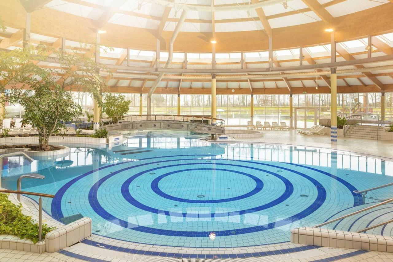 Mit Meerblick Und Terrasse, Gratis Nutzung Vom Ahoi Erlebnisbad Und Sauna In Sellin - Meeresblick Fewo 68 Goehren  Buitenkant foto