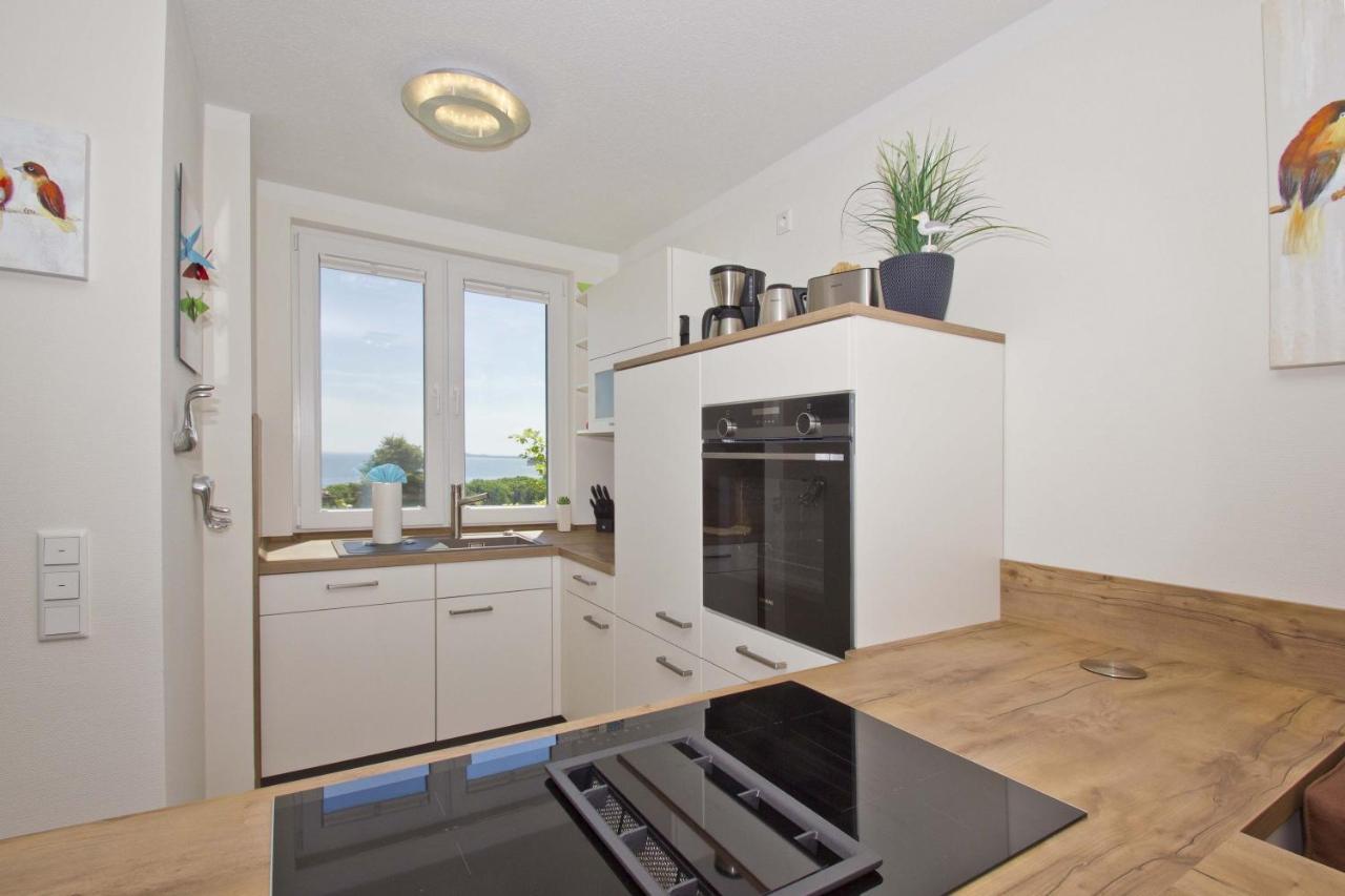 Mit Meerblick Und Terrasse, Gratis Nutzung Vom Ahoi Erlebnisbad Und Sauna In Sellin - Meeresblick Fewo 68 Goehren  Buitenkant foto