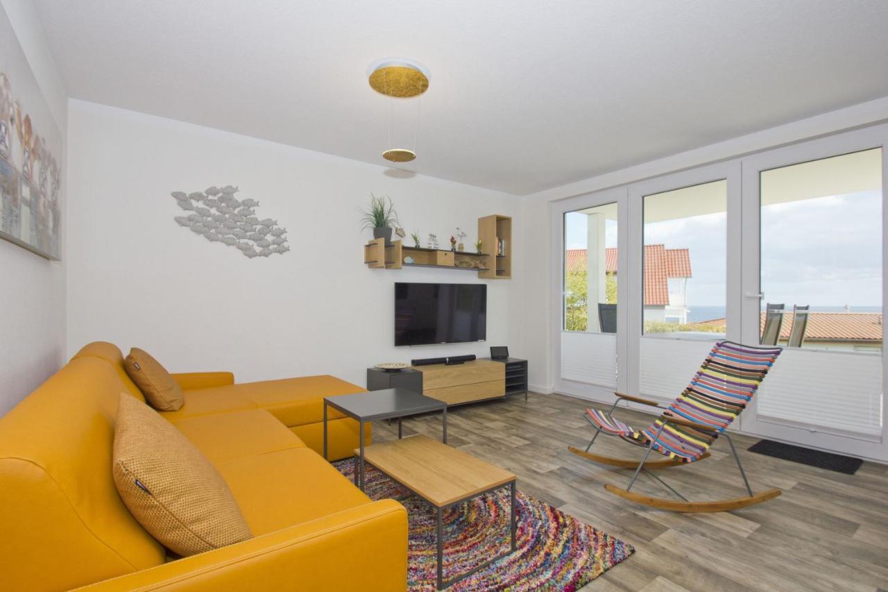 Mit Meerblick Und Terrasse, Gratis Nutzung Vom Ahoi Erlebnisbad Und Sauna In Sellin - Meeresblick Fewo 68 Goehren  Buitenkant foto